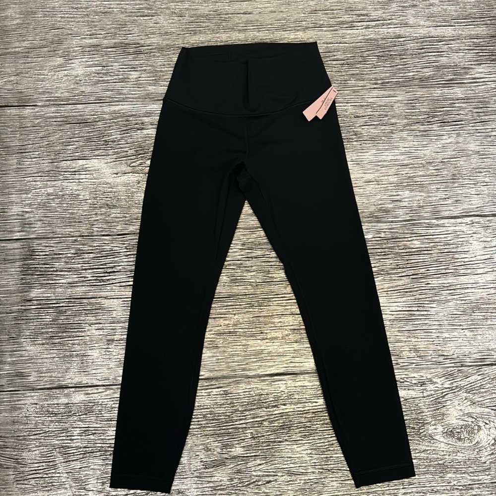 NWT!!! Victoria’s Secret Yoga Capri Pants
